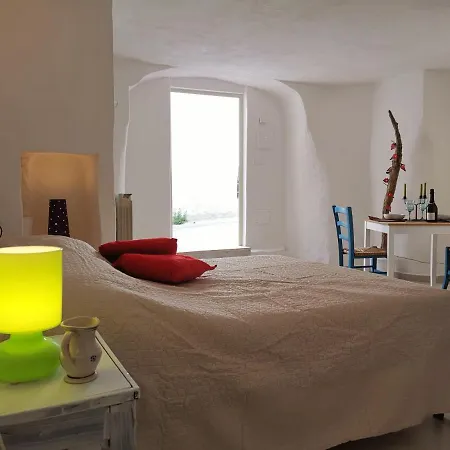 Lilla Ostuni